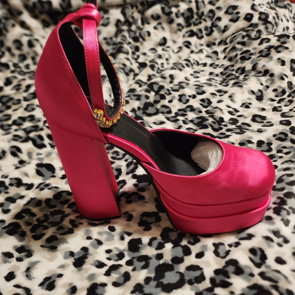 Elegant Pink Platform Heels